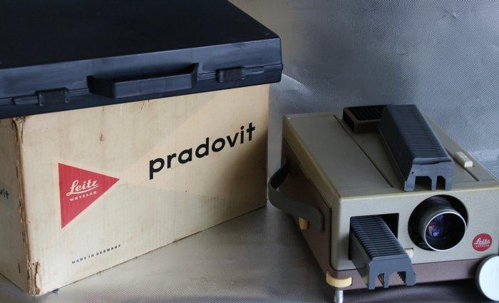 Leitz Pradovit F Diaprojector, Collections, Appareils photo & Matériel cinématographique