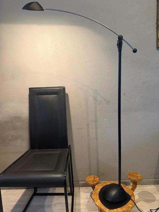 Massive - Staande lamp - Staal, Plastic, Chroom, Antiek en Kunst, Kunst | Designobjecten