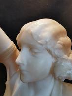 Articolo molto raro di Art Déco - sculptuur, Giovane