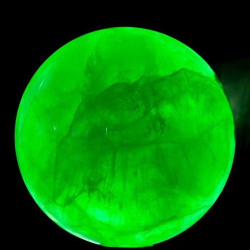 Fluorite Néon Verte sphère de fluorite verte - Hauteur : 77, Verzamelen, Dierenverzamelingen