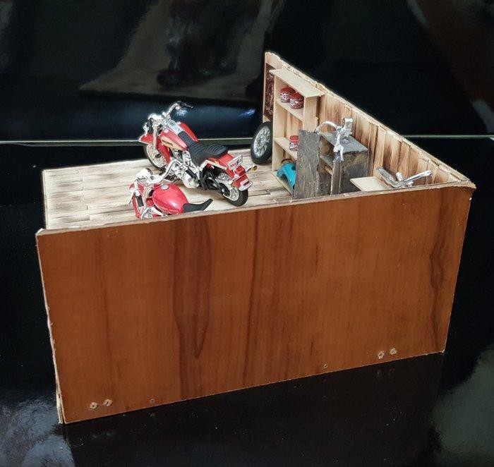 Harley-Davidson - Diorama - 1990-2000, Hobby & Loisirs créatifs, Voitures miniatures | 1:5 à 1:12