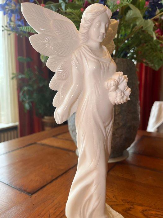 Beeld, Sierlijke engel met klassiek gewaad - 30 cm - Marmer, Antiek en Kunst, Curiosa en Brocante