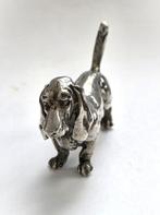 Beeldje, Basset hound - 4.3 cm - .800 zilver
