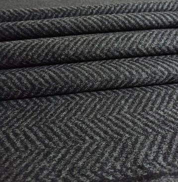 A105 - 600 x 160 cm - Bellissimo tessuto Tweed in pura lana