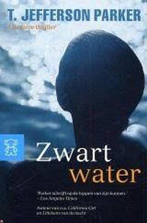 Zwart Water 9789046111826, Boeken, Detectives, Gelezen, Verzenden