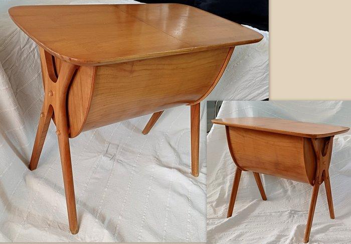Bijzettafel - Kersenhout - Vormgeving naai-kist, Antiek en Kunst, Kunst | Designobjecten