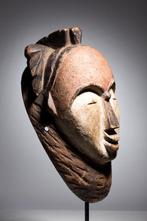 Masker - Vuvi - Gabon (Zonder Minimumprijs), Antiek en Kunst, Kunst | Niet-Westerse kunst