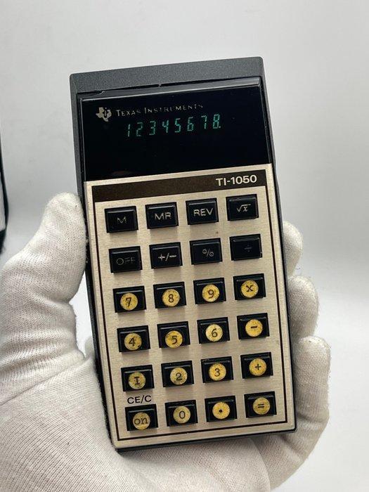 Texas Instruments TI-1050 Vintage Electronic Calculator, Consoles de jeu & Jeux vidéo, Consoles de jeu | Accessoires Autre