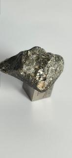 NWA 16179 - meteoriet HED achondriet (Eucriet) -, Verzamelen, Mineralen en Fossielen