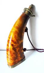 Flasque - Faux tortoise (corne teintée), cuivre - Kruithoorn, Antiek en Kunst
