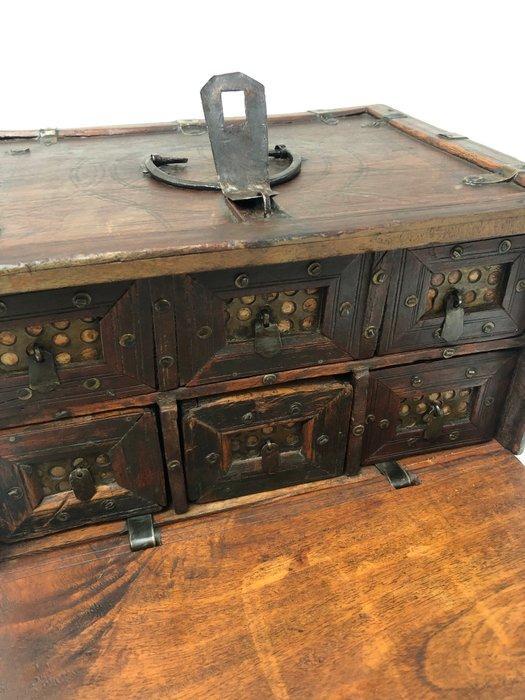 Argent / coffre à bijoux - Bois, Acier - Inde - du XIXe, Antiquités & Art, Art | Art non-occidental