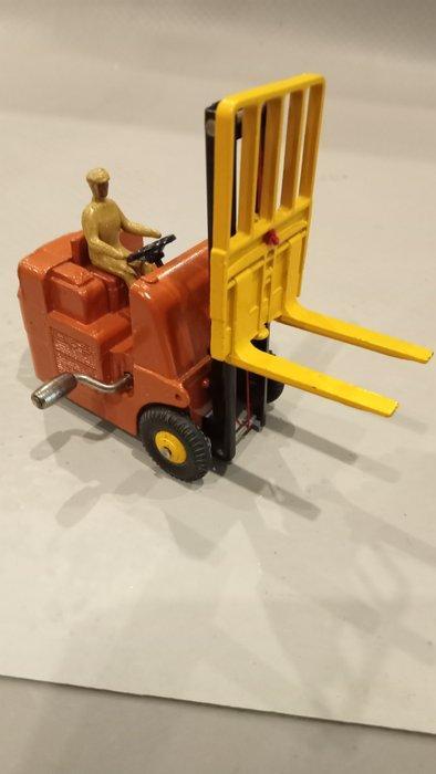 Dinky Toys 1:43 - Model vrachtwagen (3) - Chariot à fourches, Hobby en Vrije tijd, Modelauto's | 1:5 tot 1:12