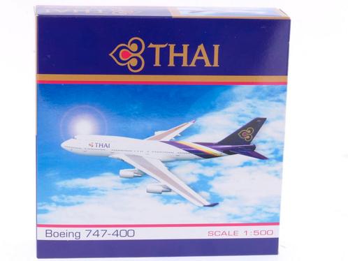 Schaal 1:500 5 Stars FSTA135 Thai Airways Int. Boeing 747..., Hobby en Vrije tijd, Modelbouw | Vliegtuigen en Helikopters, Zo goed als nieuw