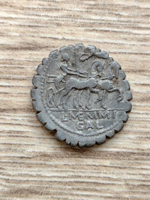 Romeinse Republiek. L. Memmius L. f. Galeria (106 BC)., Postzegels en Munten, Munten | Europa | Niet-Euromunten