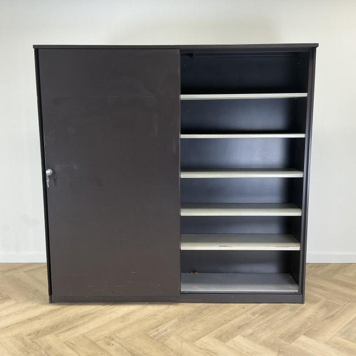 schuifdeurkast vv 10 legborden en sleutel (hxbxd), Maison & Meubles, Armoires | Autre