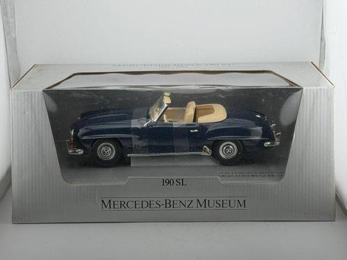 Mercedes-Benz Museum / Ertl 1:18 - Modelauto - Mercedes-Benz, Hobby en Vrije tijd, Modelauto's | 1:5 tot 1:12