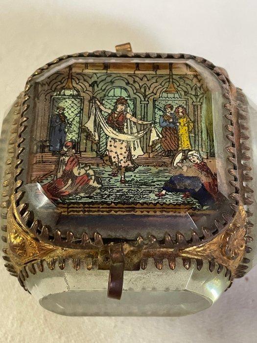 Sieradendoos - Glas, Messing - Gedecorieerd met een scène, Antiek en Kunst, Antiek | Meubels | Stoelen en Sofa's