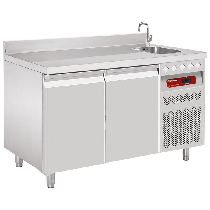 Geventileerde koeltafel "muraal", 2 deuren GN 1/1, 260 Lit., Zakelijke goederen, Horeca | Keukenapparatuur, Koelen en Vriezen
