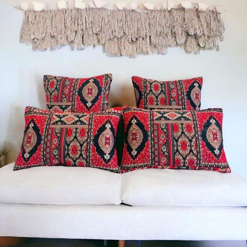 Set van vier 100% fluwelen kussens - Kussen (4), Antiek en Kunst, Kunst | Designobjecten