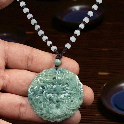 Hanger Druïde in Jaded Nefriet – Handgemaakt Gravure -, Verzamelen, Mineralen en Fossielen