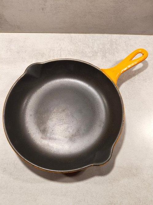 Le Creuset - Pan -  Koekenpan, koekenpan, pan - Lettertype, Antiek en Kunst, Antiek | Keukengerei