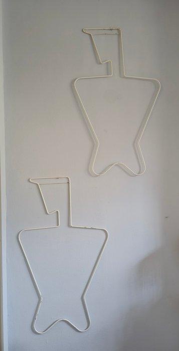 Figuur - Iron mannequin - Twee ijzeren vintage kledingpoppen, Antiek en Kunst, Kunst | Designobjecten