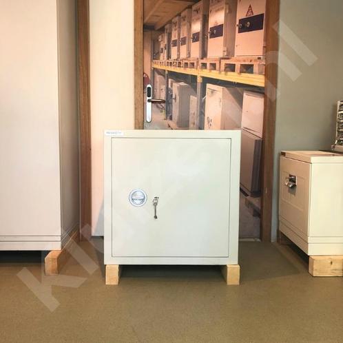 Gebruikte inbraakwerende kluis M021, Huis en Inrichting, Brandblussers en Brandkasten, Gebruikt, Verzenden