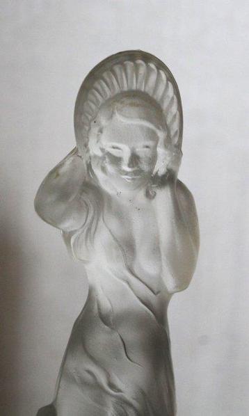August Walther & Sohne - Statue, Arabella - 20 cm - Verre -