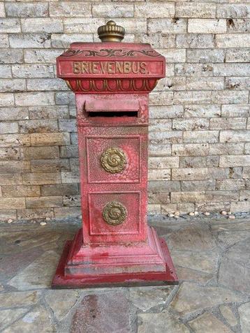 Antiek Brievenbus - 20e eeuw beschikbaar voor biedingen