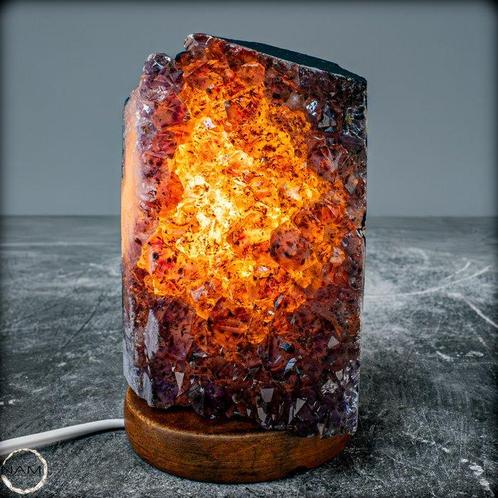 Natuurlijke amethistlamp op houten standaard- 1362.37 g, Verzamelen, Mineralen en Fossielen