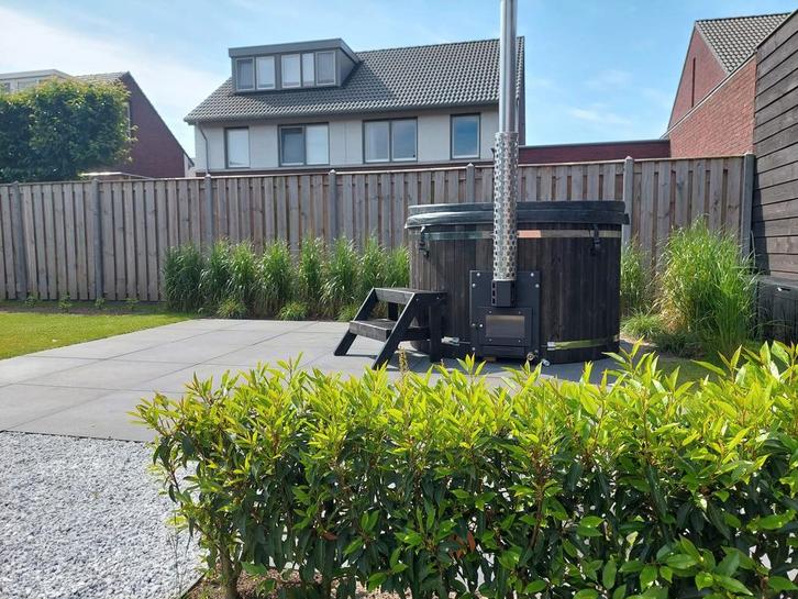 Hottub Odin met interne 40 KW kachel, Tuin en Terras, Bubbelbaden en Hottubs, Nieuw, Verzenden