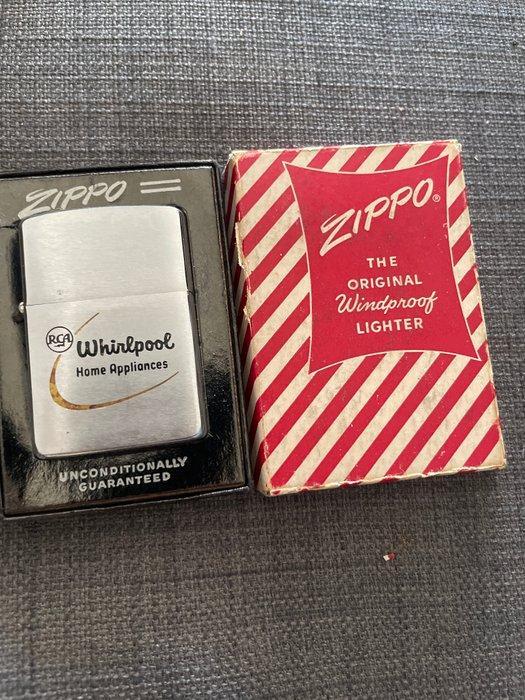 zippo rca whirlpool home appliance - zippo - Zonder, Verzamelen, Rookartikelen, Aanstekers en Luciferdoosjes