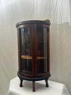 Vitrine - Meuble vitrine au design élégant et courbé - Bois