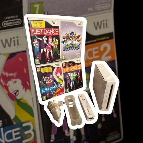 Nintendo - Wii - with 4 Games (Just Dance) -, Games en Spelcomputers, Spelcomputers | Overige Accessoires