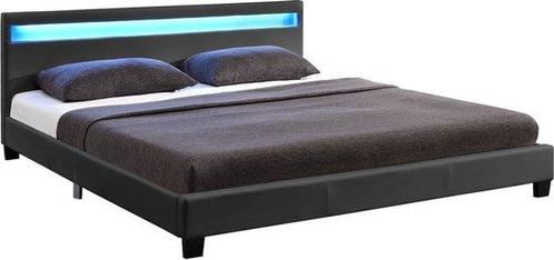 Tweedekans | Gestoffeerd bed Paris - 140 x 200 cm -, Huis en Inrichting, Slaapkamer | Boxsprings, Ophalen of Verzenden
