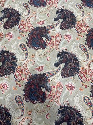 Tissu coupé en Panama 100% coton OEKO-TEX, motif paisley,