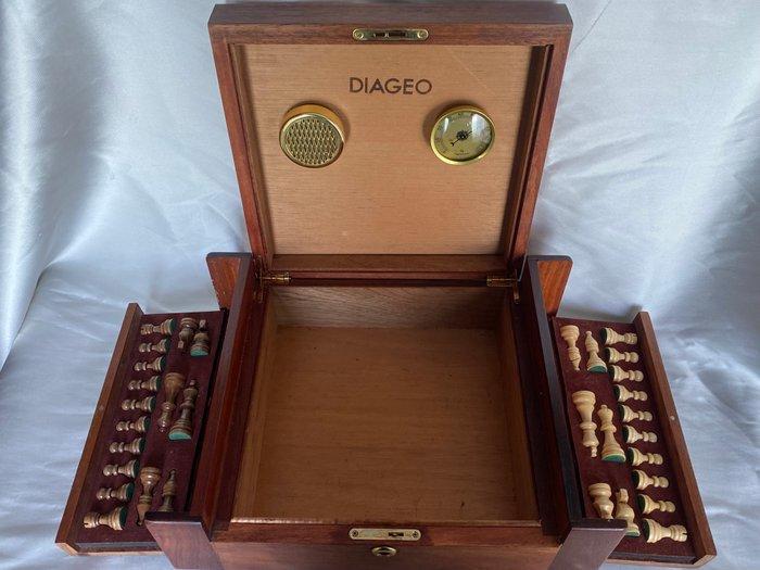 Schaakspel - Humidificador en hygrometer voor sigaren, met, Antiek en Kunst, Curiosa en Brocante