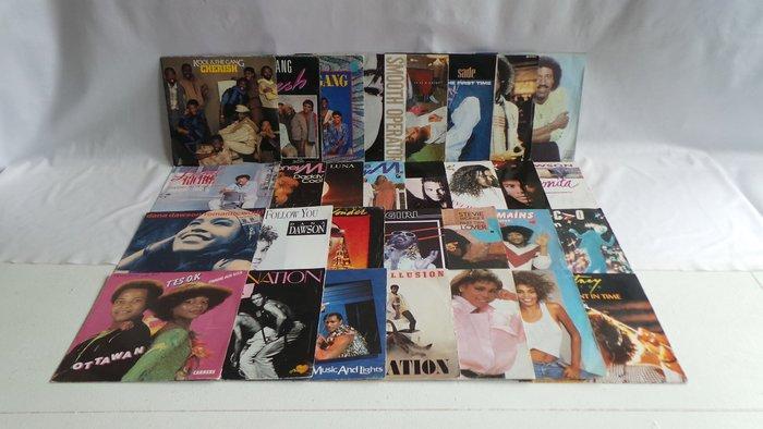 Stevie Wonder, Kool and the Gang et Whitney Houston - 30, Cd's en Dvd's, Vinyl Singles