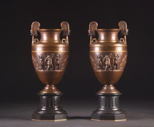 Vases amphores représentant le culte de Dionysos ou de, Antiek en Kunst, Antiek | Overige Antiek