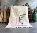 Marokkaans wit abstract modern tapijt - handgeweven Berber, Huis en Inrichting, Stoffering | Tapijten en Vloerkleden, Nieuw