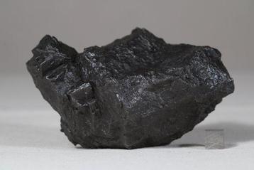 Saint Aubin French Iron Meteorite - 1352 g