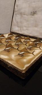 Messensteun (12) - Espadons - Verguld brons, Antiek en Kunst