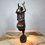 Statue africaine Musicien en bronze patiné du Burkina Faso -