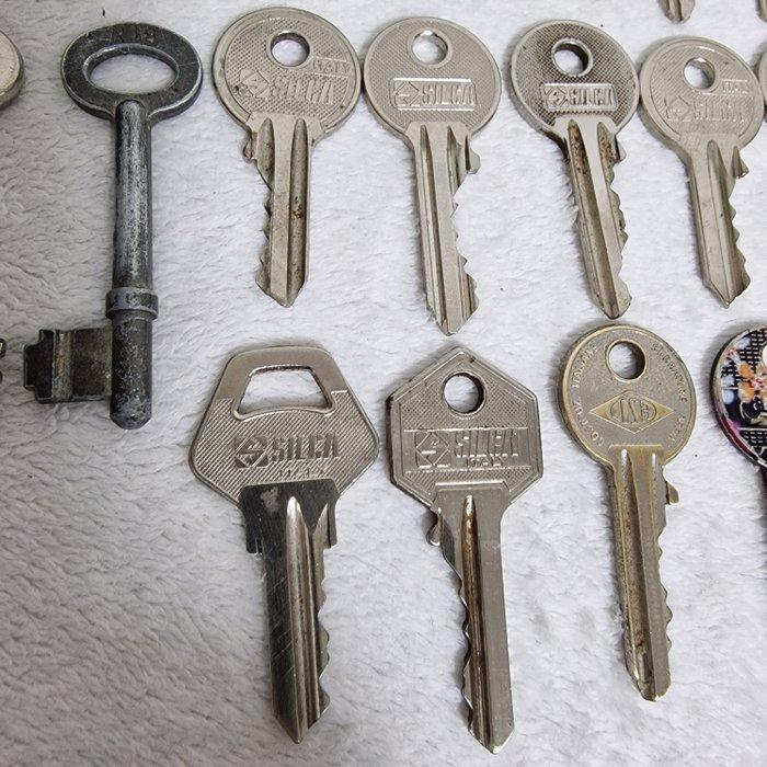 Themacollectie - Verzameling van 67 vintage- en merkgebonden, Antiquités & Art, Antiquités | Jouets