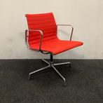 Design stoel, Vitra Eames EA 108, rood - chroom, Huis en Inrichting, Stoelen, Gebruikt, Eén
