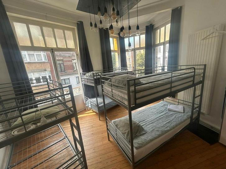 Appartement aan Rue Peter Benoit, Etterbeek, Immo, Appartementen en Studio's te huur, 50 m² of meer