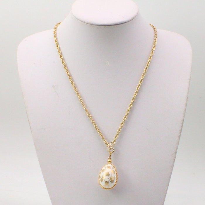 Fabergé ei - Paasei hanger geaccentueerd met 24-karaats goud, Antiek en Kunst, Curiosa en Brocante