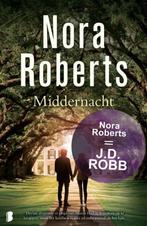 Middernacht 9789022575796 Nora Roberts, Verzenden, Zo goed als nieuw, Nora Roberts