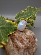 Pezzo Unico, ring in zilver 925 met maansteen topkwaliteit -