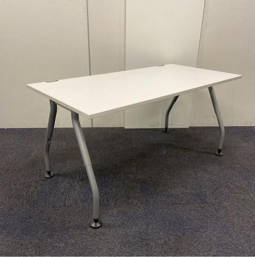 Werndl verstelbaar bureau, 160x80cm, wit blad - grijze poten, Huis en Inrichting, Bureaus, Bureau, Gebruikt, In hoogte verstelbaar